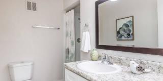 Nob Hill Apartments Gallery 22