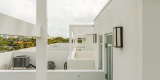 721 SW 11th Street Gallery 30