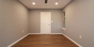 2114 Handley Street Gallery 1