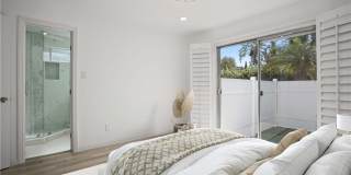 10848 Huston Street Gallery 18