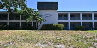 2124 N Tamiami Trl Gallery 1