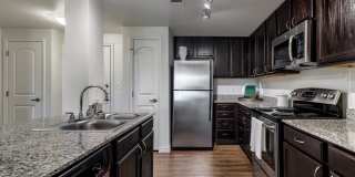 Aviva Fort Worth - 55+ Apartment Homes Gallery 5
