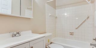 8050 Northeast Central Avenue - 303 8050 Northeast Central Avenue - 303 Gallery 14