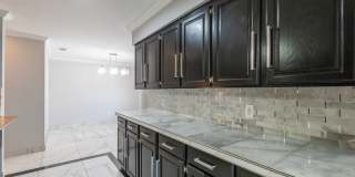 3/2.5/2 with a POOL!  FAIRWAY OAKS! Gallery 9