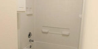 Room in 3 Bedroom Home at Phillips St Gallery 34