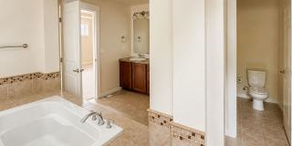 Spacious 5-Bed, 2.5-Bath Single-Family Home in Redmond Gallery 23