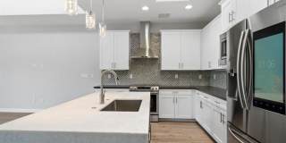 1214 W 5th Street Gallery 26