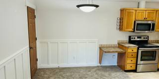 Charming Condo in Terrific Salmon Creek Location Gallery 5