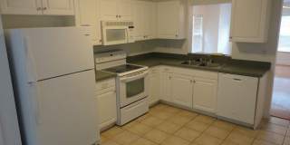 Beautiful 2 Bedroom, 2.5 Bath Condo in Desirable Isabella Park Gallery 5