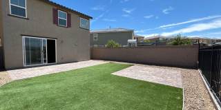 Inspirada 4-Bedroom 3-Bathroom Home! Gallery 24