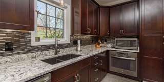 Spacious Home with Hot Tub, Fenced Yard and Solar Power Gallery 24