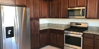 Three story townhouse near UNR.<b><br><br> Gallery 8