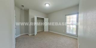 Spacious 4BR/2BA in Redstone Commons – Community Pool, Playground and Dog Park! Gallery 19