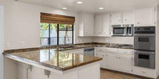 605 N El Rio Drive - Gorgeous Pool Home!! Gallery 26