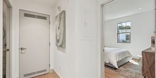 130 S Sepulveda Blvd unit: 101 Gallery 15