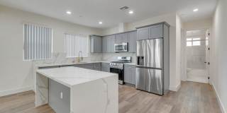 4 Bed / 4 Bath Townhome in Sawtelle Gallery 3