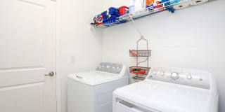** 4/3 HEATED POOL AND SPA FURNISHED HOME MODERN IN HIGHLY DESIRED NORTH NAPLES *** AVAILABLE STARTING APRIL-NOVEMBER 2026  LONGER TERM OR SHORT TERM 3 MONTHS OR MORE ** Gallery 66