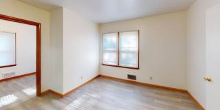 710 East Avenue F Gallery 8
