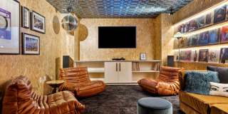 Esox House Gallery 99