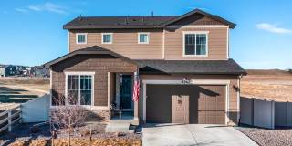 Stunning 4 Bed 3 Bath Home Near Peterson Air Force Base!! Gallery 1