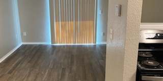 River Walk Apartments Gallery 123