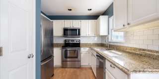 2209 COMMISSARY Circle Gallery 12