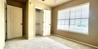 Craftsman style 3 bedroom 2 bath Home - Avail NOW! Gallery 20
