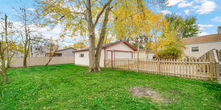 6661 Glenview Drive Gallery 24
