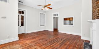 Prime Downtown Living on King Street Gallery 9