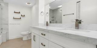 8107 SW 23rd Ct Gallery 12