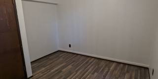 3 Bed, 1 Bath Unit with den in Fairhaven Close to Shopping & Restaurants & On a Bus line Gallery 12