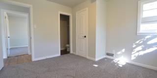 4014 44th Street Gallery 12