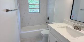 SECTION 8!!! 3/2 pool home with 2 BONUS ROOMS AVAILABLE 09/01/2026 Gallery 10