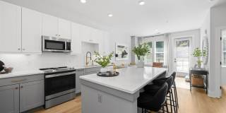 Solis LoSo Gallery 1