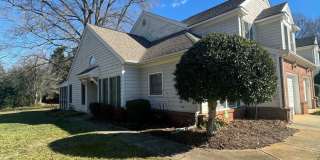 Spacious 3-bedroom home located in Charlotte. Gallery 1