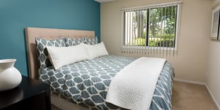 eaves Warner Center Gallery 5