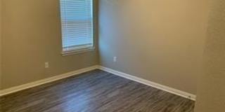 2702 Montana Avenue Gallery 21