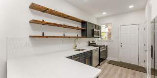 7 S 53RD Street Gallery 10