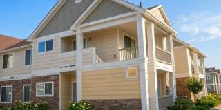 Gorgeous 2 Bedroom/2 Bathroom Condo with NEW FLOORING at Centerra!  Great Location for Commuters! Gallery 1