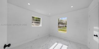 2468 NW 21st St Gallery 16