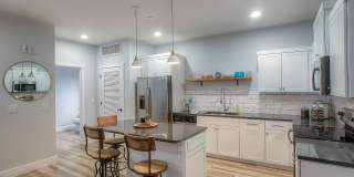 District Lofts by Mark-Taylor Gallery 6