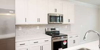 $500 off 1st Month's Rent! Pet-Friendly Crozet Living Gallery 6