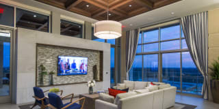 Hanover Southampton Gallery 11