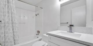 "Rare Single-Story Remodel: Modern 3BR End-Unit in University Park Gallery 54