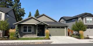 Beautiful Single-Level 3-Bedroom, 2-Bath Home in Sisters, Oregon Gallery 1