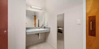 415 WOLFE Street Gallery 27