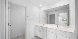 Stunning New construction home in North Fort Myers Gallery 16