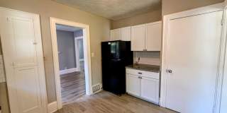 Two bedroom one bathroom single level home for rent Gallery 9
