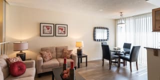 Clarington Apartments Gallery 15