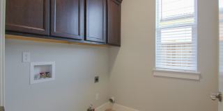 New Home for Rent in Redding CA | Solar, 2 Car Garage, Covered Patio, No Pets Gallery 9
